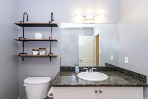 1614 Yardley St, Santa Rosa CA  95403-2393 exterior