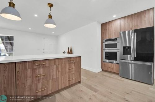 518 Sunshine Dr, Delray Beach FL  33444-1719 exterior