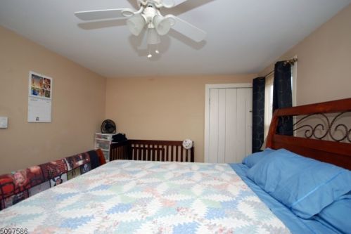 108 Mansfield St, Belvidere NJ  07823-1506 exterior