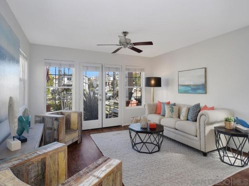 4729 Pescadero Ave, San Diego CA 92107-3541 exterior