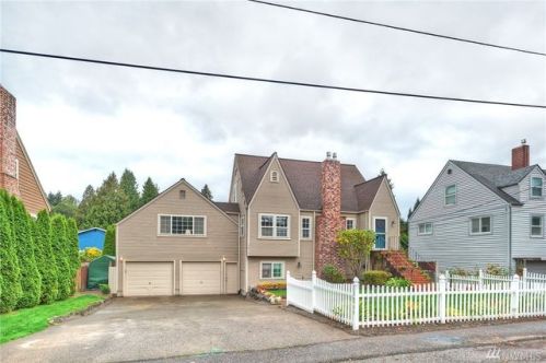 15819 7 Pl, Seattle WA  98148-3401 exterior