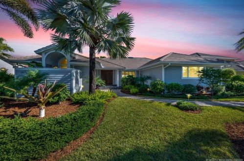 12786 Mariner Ct, Palm City, FL 34990-8033
