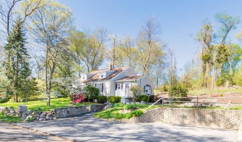 101 Southworth St, Milford, CT 06461-1840