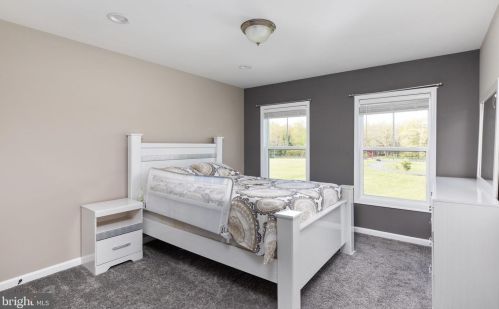 13525 Aden Rd, Nokesville VA  20181-2817 exterior
