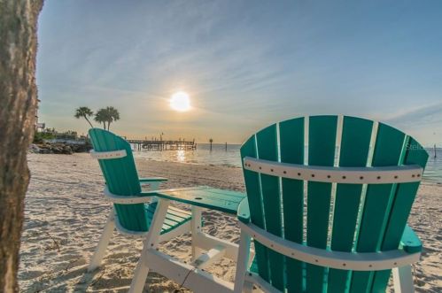 3955 Floramar Ter, New Port Richey FL 34652-3118 exterior