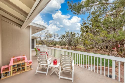 455 Color Cv Rd, Sedona AZ 86336-3637 exterior