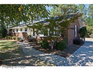 2528 Fordham Dr, Fayetteville, NC 28304-3642