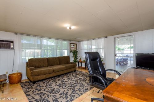 1111 Bethany Home Rd, Phoenix AZ  85014-2229 exterior