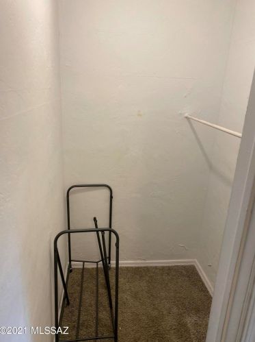 135 Blacklidge Dr, Tucson AZ 85705-3829 exterior