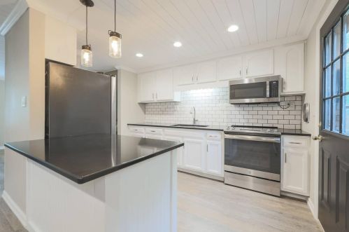 5719 Tall Oaks Dr, Milford OH  45150-2525 exterior