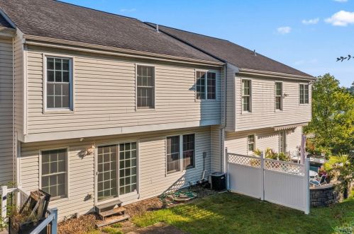 2035 Trillium Ct, Canonsburg, PA 15317-5439