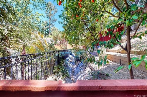 22926 Wrencrest Dr, Calabasas CA  91302-1866 exterior