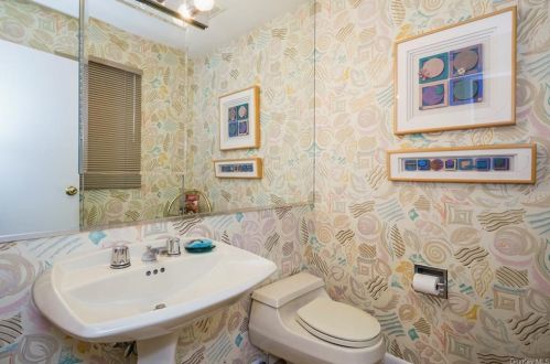 8 Westfield Ln, White Plains NY  10605-5459 exterior