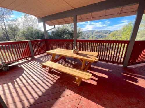 19617 Victoria Dr, Grass Valley CA  95949-9301 exterior
