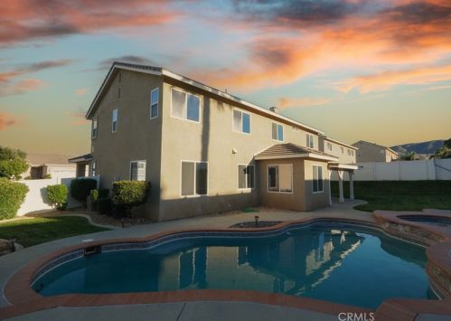 42333 Ridge View Dr, Lancaster CA 93536-7382 exterior