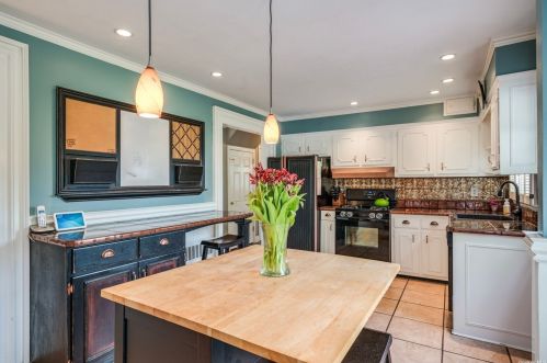 419 4 St, Elwood NY  11731-2932 exterior