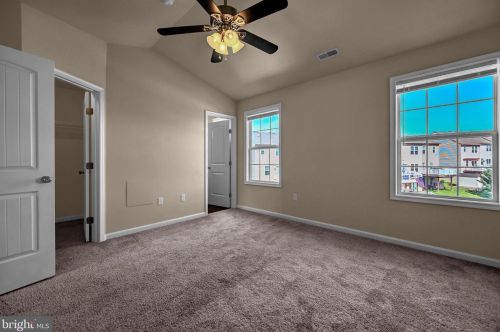 510 Charles Ave, Hanover PA 17331-3353 exterior