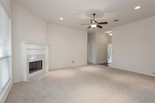 5424 Shasta Ridge Ct, Fort Worth TX  76123-2827 exterior