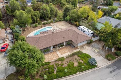 190 Olinda Dr, Brea, CA 92823-7036