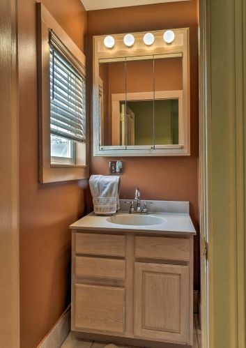 152 High St, Keene NH 03431-3025 exterior