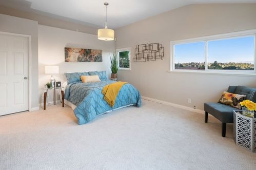 2105 Velez Dr, Rancho Palos Verdes CA  90275-1427 exterior