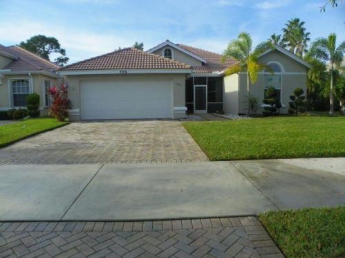594 Lake Charles Cir, Fort Pierce, FL 34986-3415