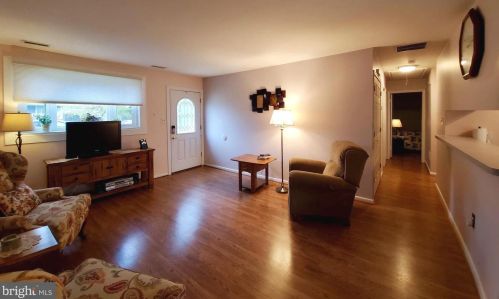 32 Mckinley Ave, Blenheim NJ  08012-5318 exterior