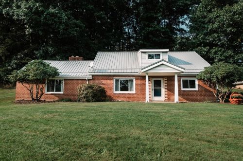 64 Ridge Rd, Shelocta, PA 15774-7314