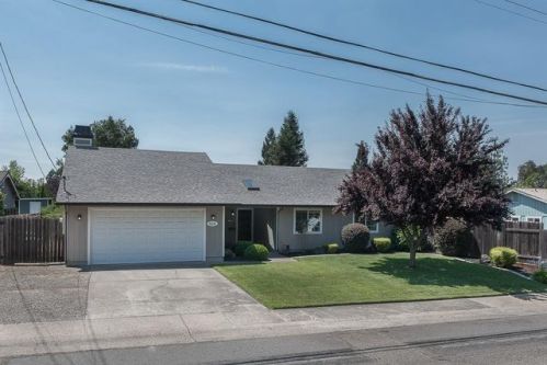 6101 Filbert Ave, Citrus Heights CA  95662-4746 exterior