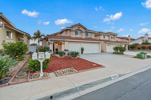 11970 Thomas Hayes Ln, San Diego, CA 92126-1156