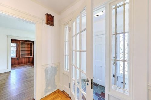 310 Elmgrove Ave, Providence RI  02906-4252 exterior