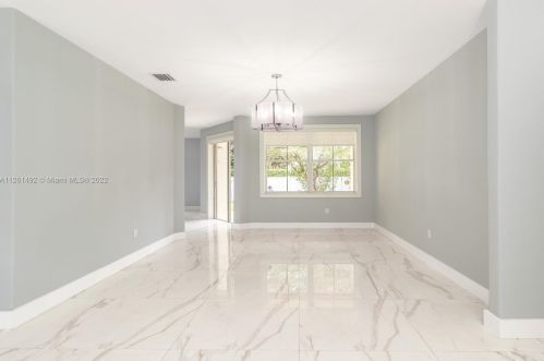 16940 36th Ct, Hollywood FL  33027-4547 exterior