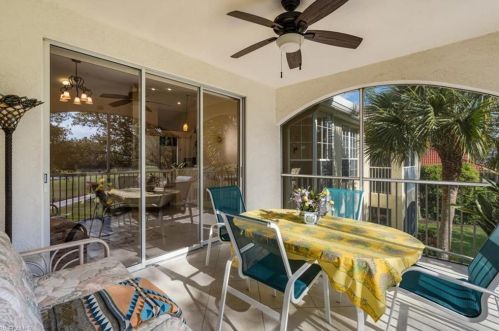 97 Silver Oaks Cir, Naples, FL 34119-4672