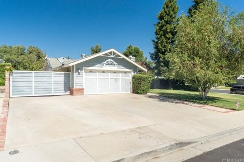 27715 Santa Clarita Rd, Santa Clarita, CA 91350-1399