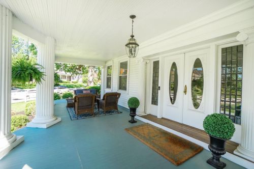 4141 Floral Ave, Cincinnati, OH 45212-3632