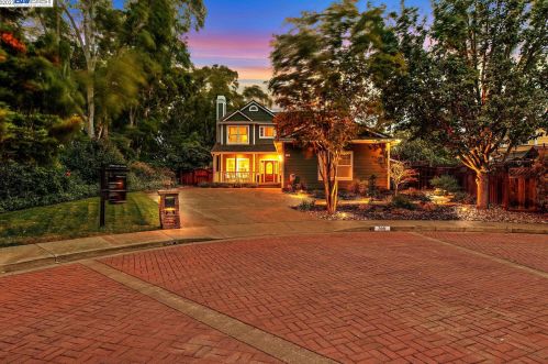 795 Daisyfield Dr, Livermore CA  94551-3990 exterior