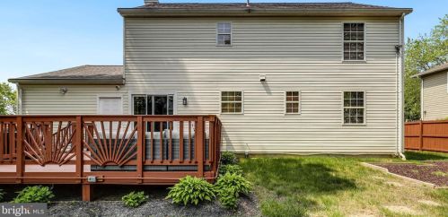 13461 Princedale Dr, Woodbridge VA  22193-3865 exterior