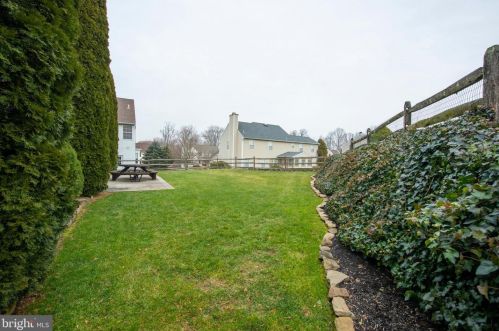 4000 Pennford Pl, Boothwyn PA  19060-4406 exterior