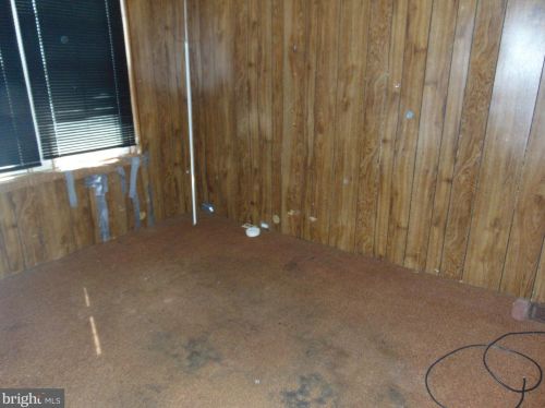 240 Cedar Ave, Camden NJ  08107-2404 exterior