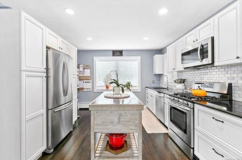 100 Outlook Ave, Bronx, NY 10465-1141
