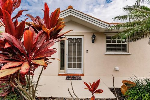 3668 El Segundo Ct, Naples FL 34109-1398 exterior