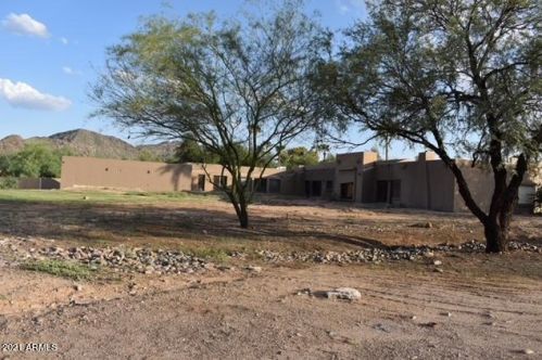 4844 Tomahawk Trl, Scottsdale AZ  85253-2000 exterior