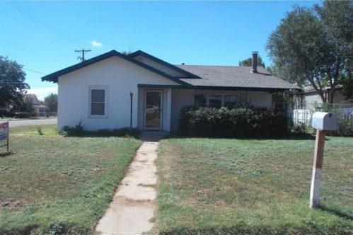 1201 Avenue F, Abernathy, TX 79311-2517