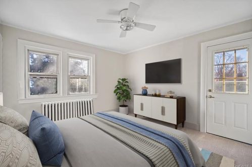 2 Tennyson St, Hartsdale NY  10530-1319 exterior