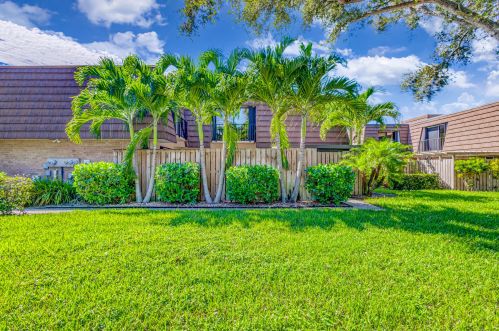 1125 11th Ln, West Palm Beach, FL 33418-3539