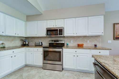 18912 Place Marquette, Lutz FL  33558-5312 exterior