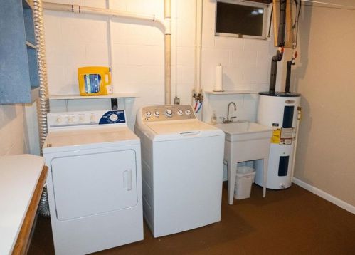 5142 Shawnee Blvd, Schnecksville PA  18078-2609 exterior