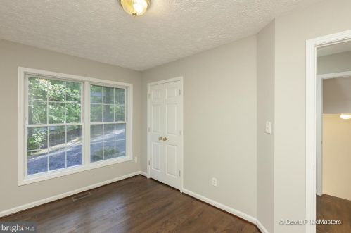 277 Black Cub Run Ln, Harpers Ferry WV  25425-6805 exterior