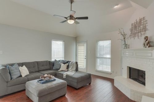 2605 Cross Haven Dr, Lewisville TX  75028-2484 exterior