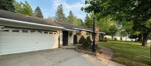 1006 Fj St, Crivitz, WI 54114-1541